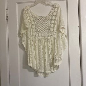 Size MED boho floral cream top
